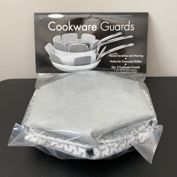 Sustainable Kitchen Ware—Bamboo Strainer/Pour Bowl and On-The-Go Cutlery Set - Picture 8 of 8